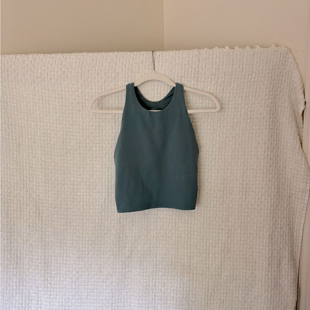 Athleta Crop Top ✨